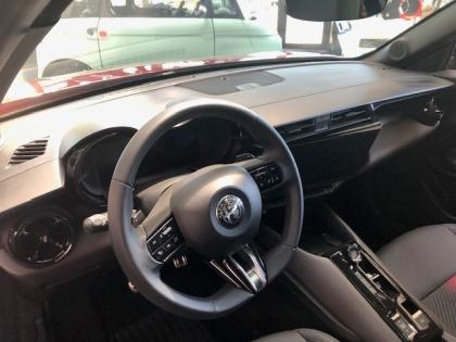 Alfa&nbsp;JUNIOR &nbsp;SPECIALE 1,2 Benzin 145 PS Automatik-Getriebe